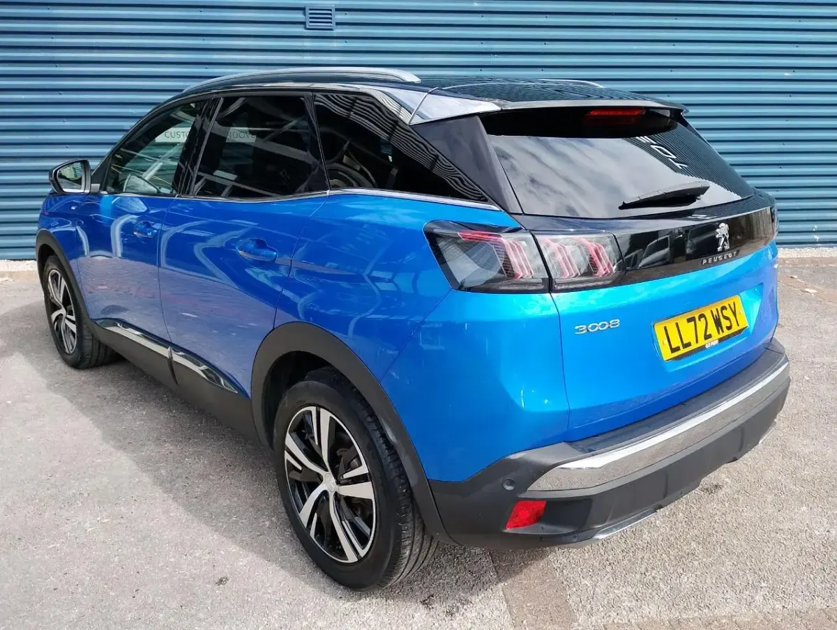 Used Peugeot 3008 GT 129 HP (94 kW) 2022 Blue SUV