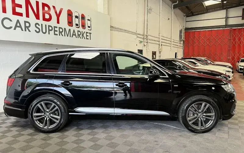 Used Audi Q7 S-Line 272 HP (200 kW) 2015 Black SUV