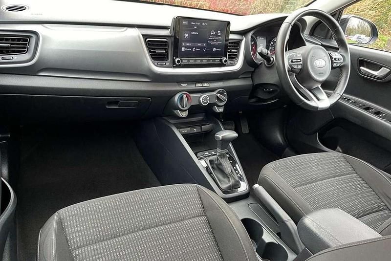 Used Kia Stonic 100 HP (73 kW) 2021 Black SUV