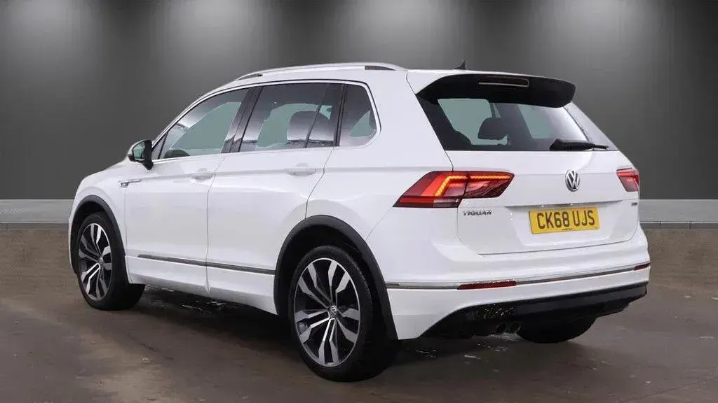 Used VW Tiguan R-line 150 HP (110 kW) 2018 White SUV