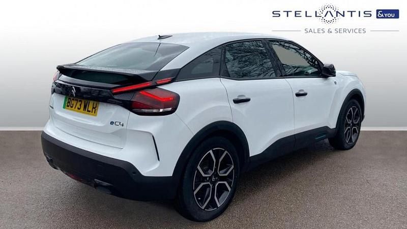 Used Citroën e-C4 98 kW (134 HP) 2023 White Hatchback
