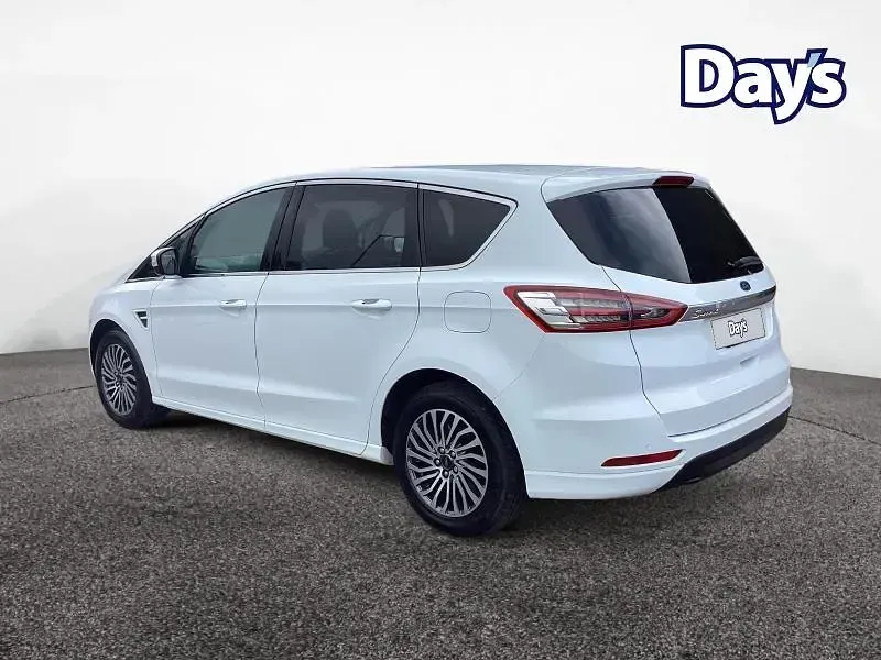 Used Ford S-MAX Titanium 150 HP (110 kW) 2019 White MPV