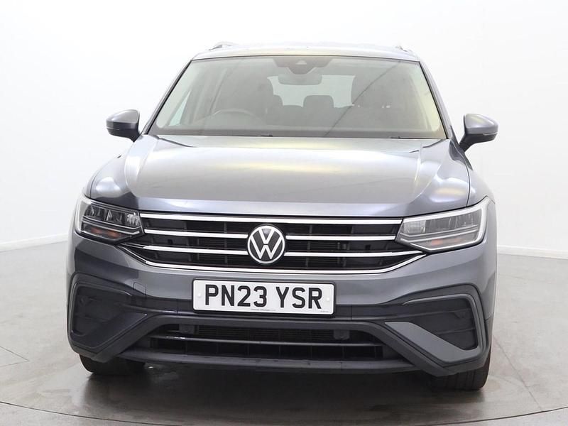 Used VW Tiguan Allspace Life 150 HP (110 kW) 2023 Grey SUV
