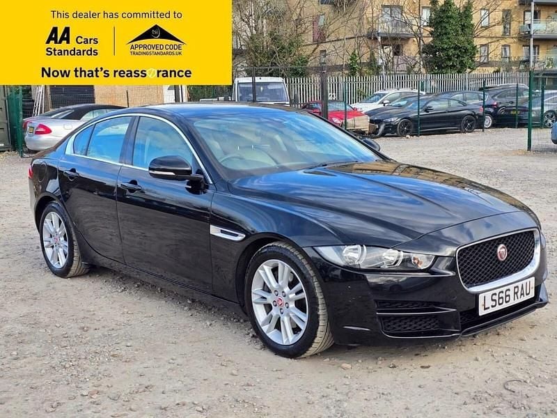 Used Jaguar XE Prestige 180 HP (132 kW) 2016 Black Sedan