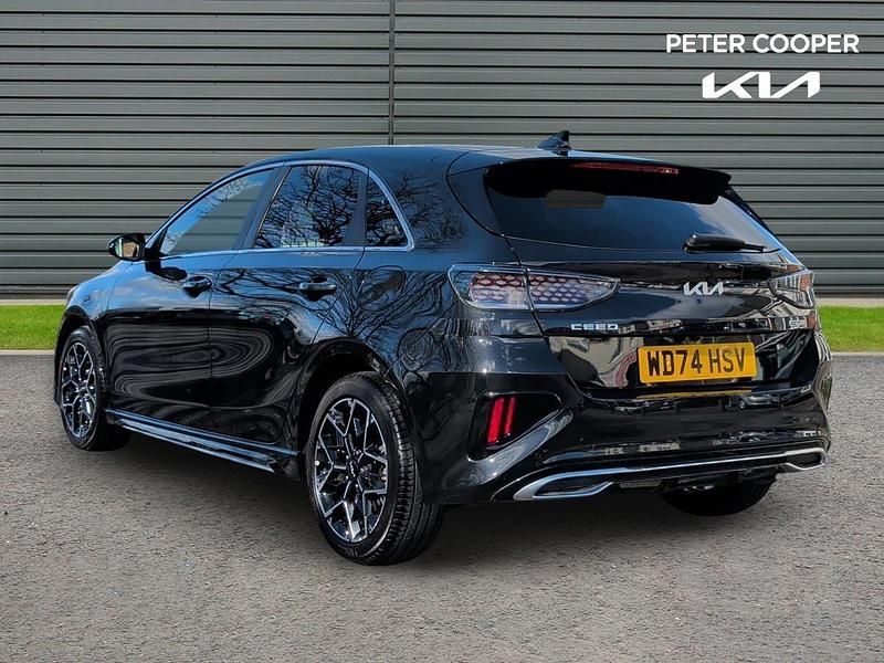 Used Kia Ceed GT-Line 138 HP (101 kW) 2025 Black Hatchback