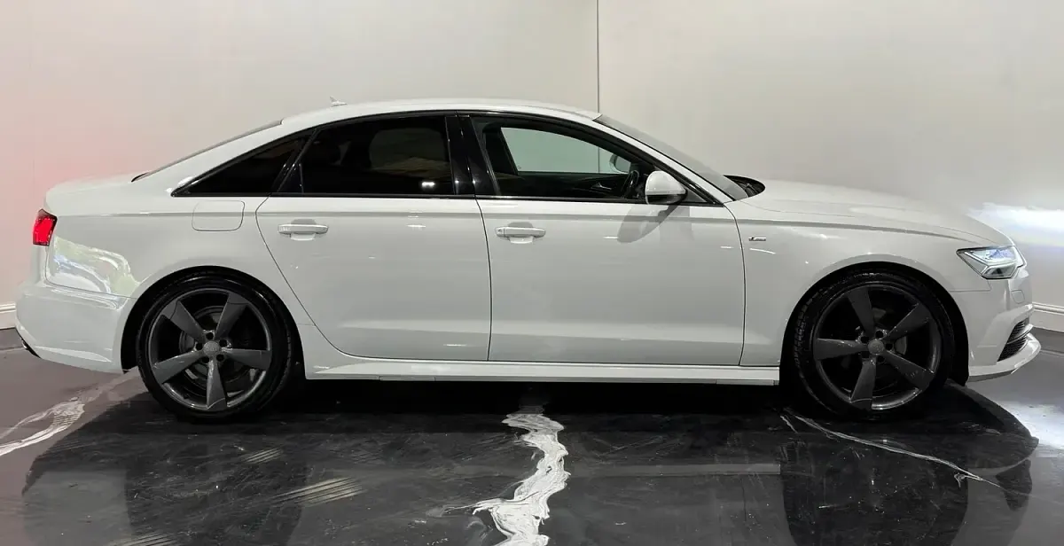 Used Audi A6 Black Edition 190 HP (139 kW) 2015 White Sedan