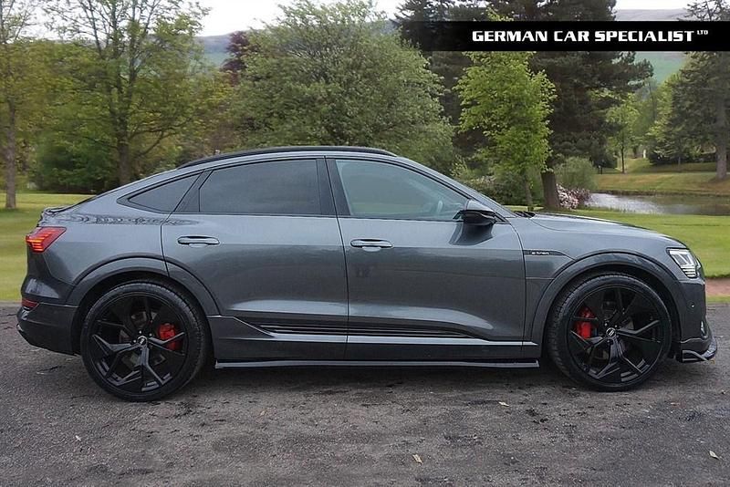 Used Audi e-tron Sportback Black Edition 230 kW (313 HP) 2022 Daytona pearl effect SUV