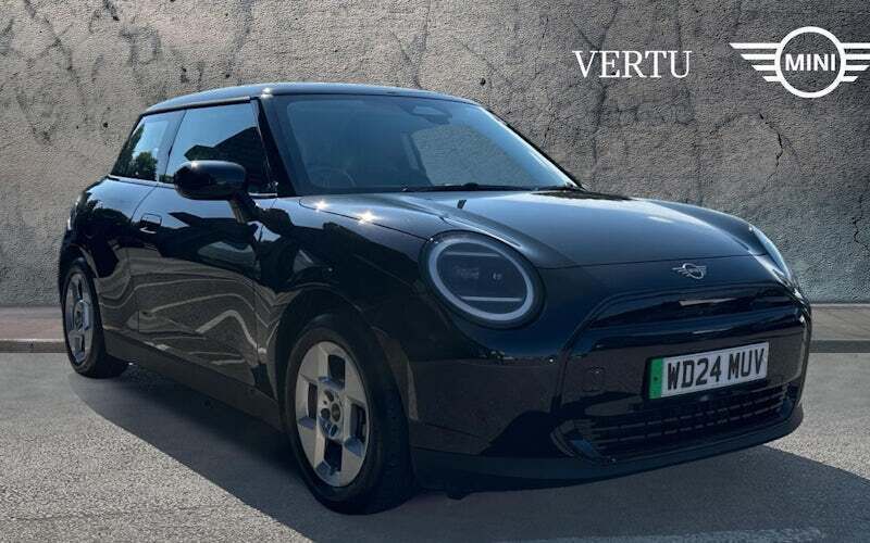 Black Used 2024 Mini Cooper Classic Hatchback | £21,490 - Image 1/4