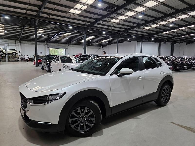 White Used 2023 Mazda CX-30 SUV | £17,780 (Good price) - Image 1/4