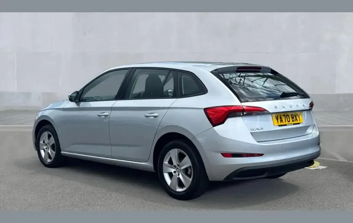 Used Skoda Scala SE 147 HP (108 kW) 2021 Silver Hatchback