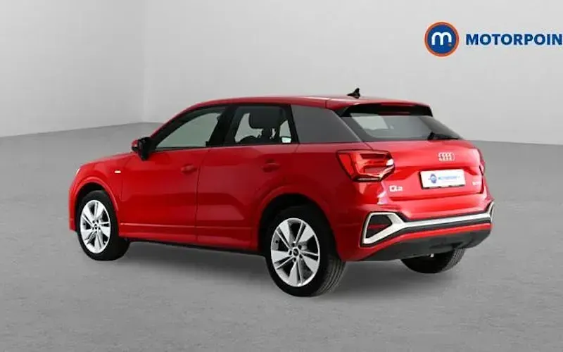 Begagnad Audi Q2 S-Line 110 HK (80 kW) 2024 SUV