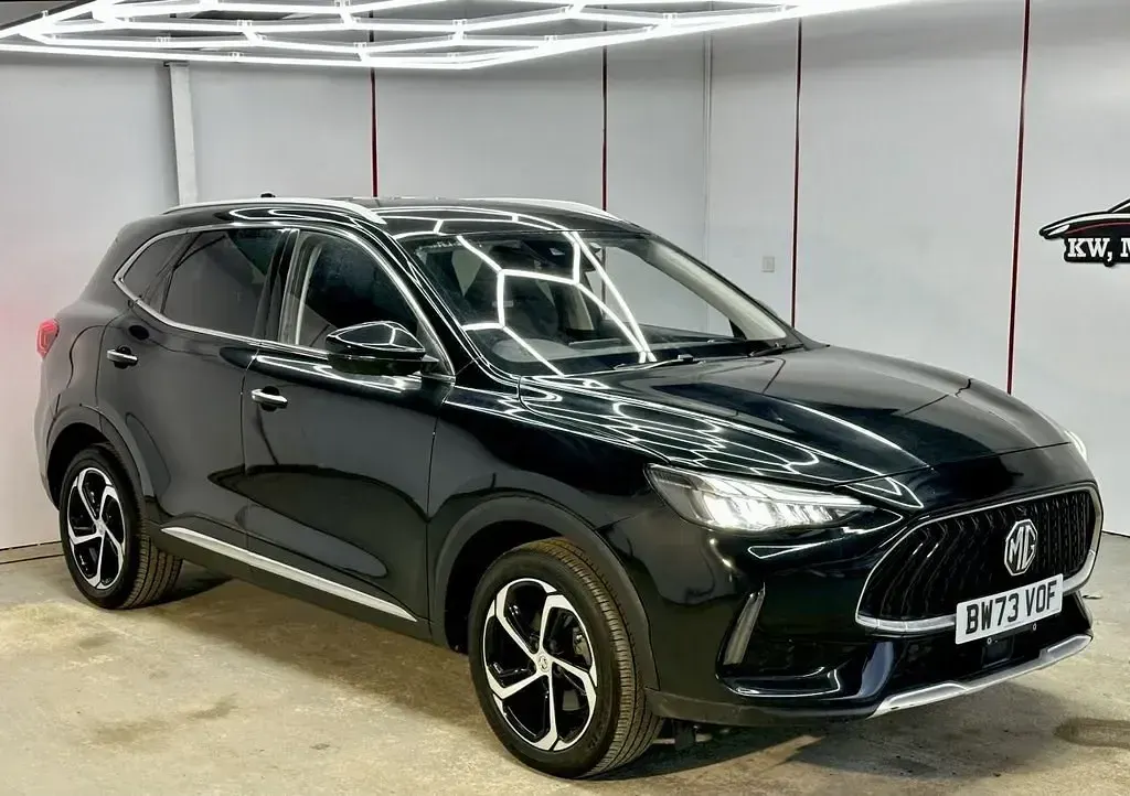 Usado MG HS Trophy 162 HP (119 kW) 2024 Preto SUV