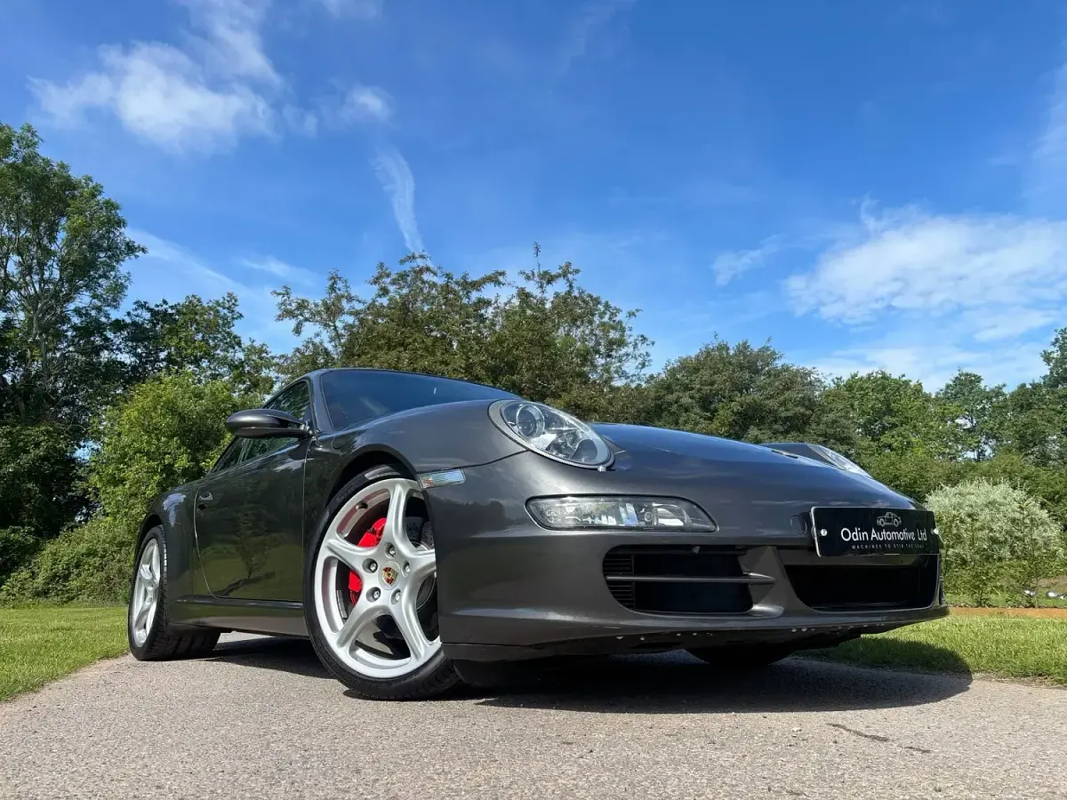 Used Porsche 911 Carrera S 350 HP (257 kW) 2005 Grey Coupe