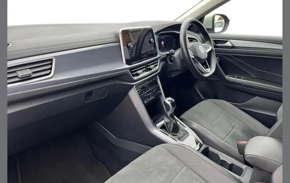 Used VW T-Roc Style 150 HP (110 kW) 2024 Grey SUV