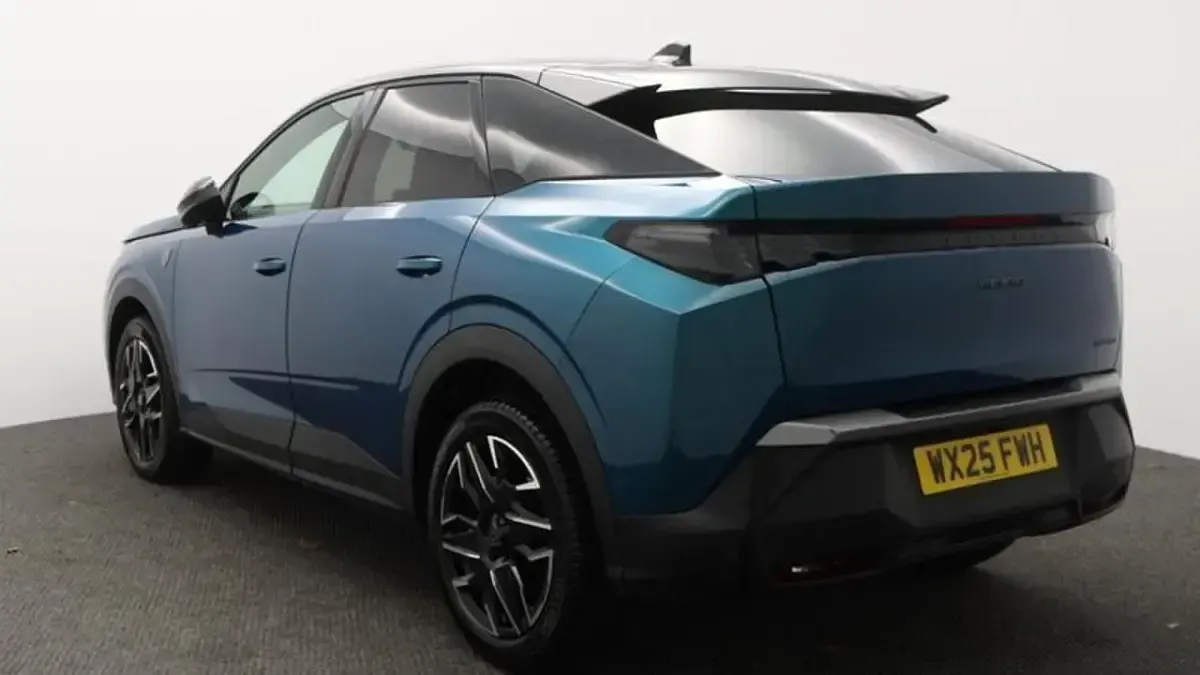 Second-hand Peugeot 3008 GTi 136 CP (100 kW) 2025 Albastru SUV