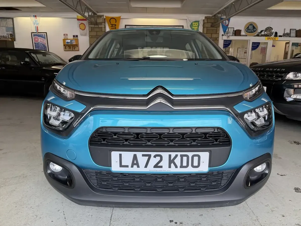 Used Citroën C3 PureTech 2022 Blue Hatchback