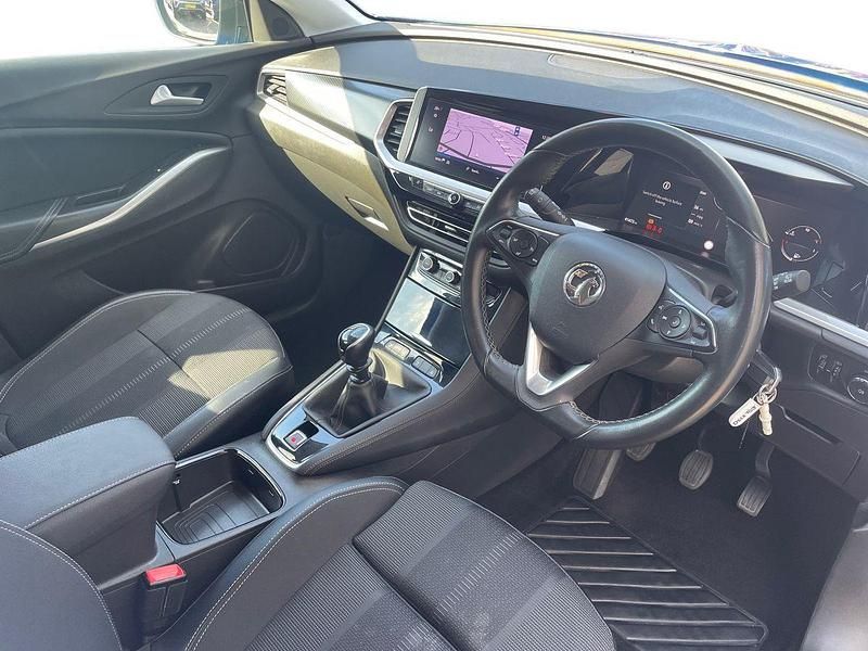 Used Vauxhall Grandland X 131 HP (96 kW) 2023 Blue SUV