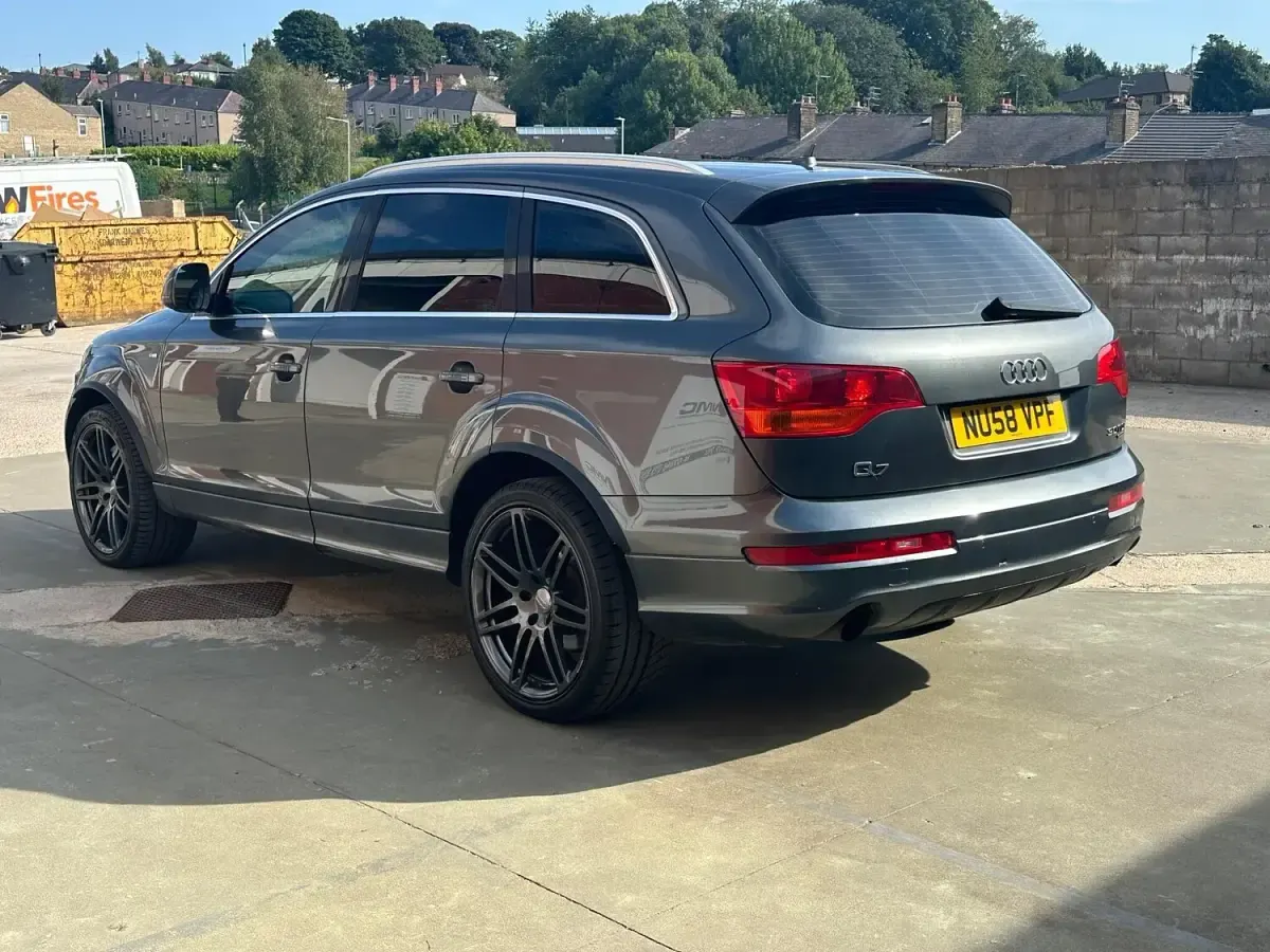 Used Audi Q7 S-Line 240 HP (176 kW) 2008 Grey SUV
