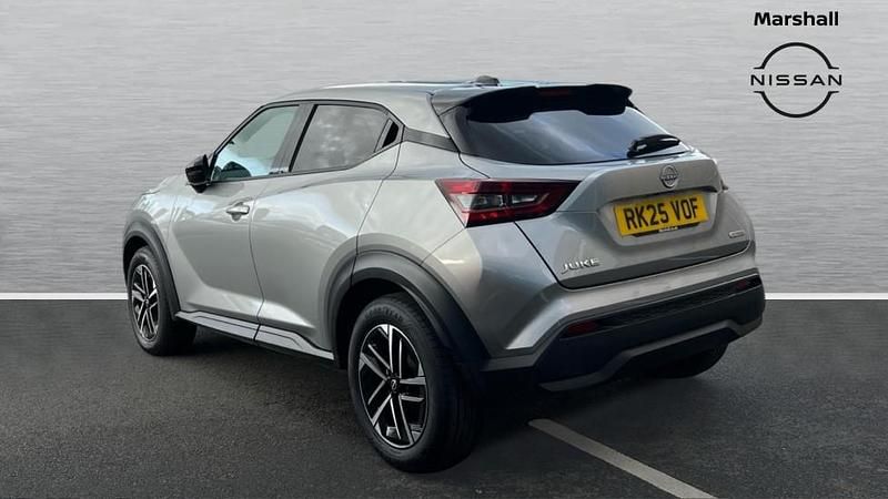 Used Nissan Juke N-Connecta 143 HP (105 kW) 2025 Blade silver SUV