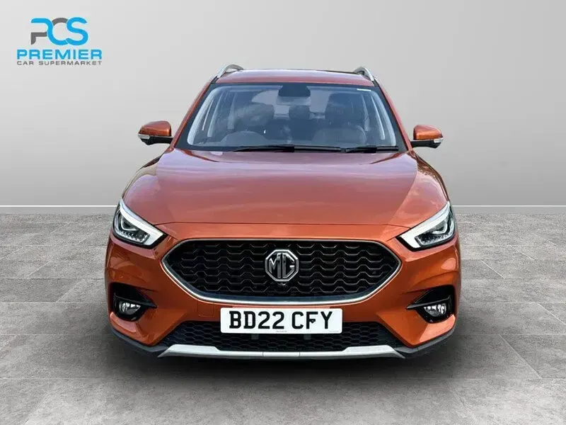 Used MG ZS Exclusive 106 HP (77 kW) 2022 Orange SUV