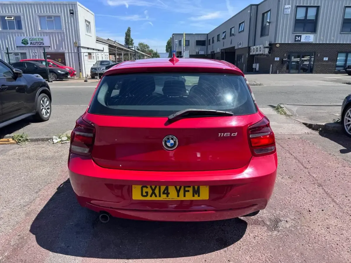 Used BMW 116 Sport Line 2014 Red Hatchback