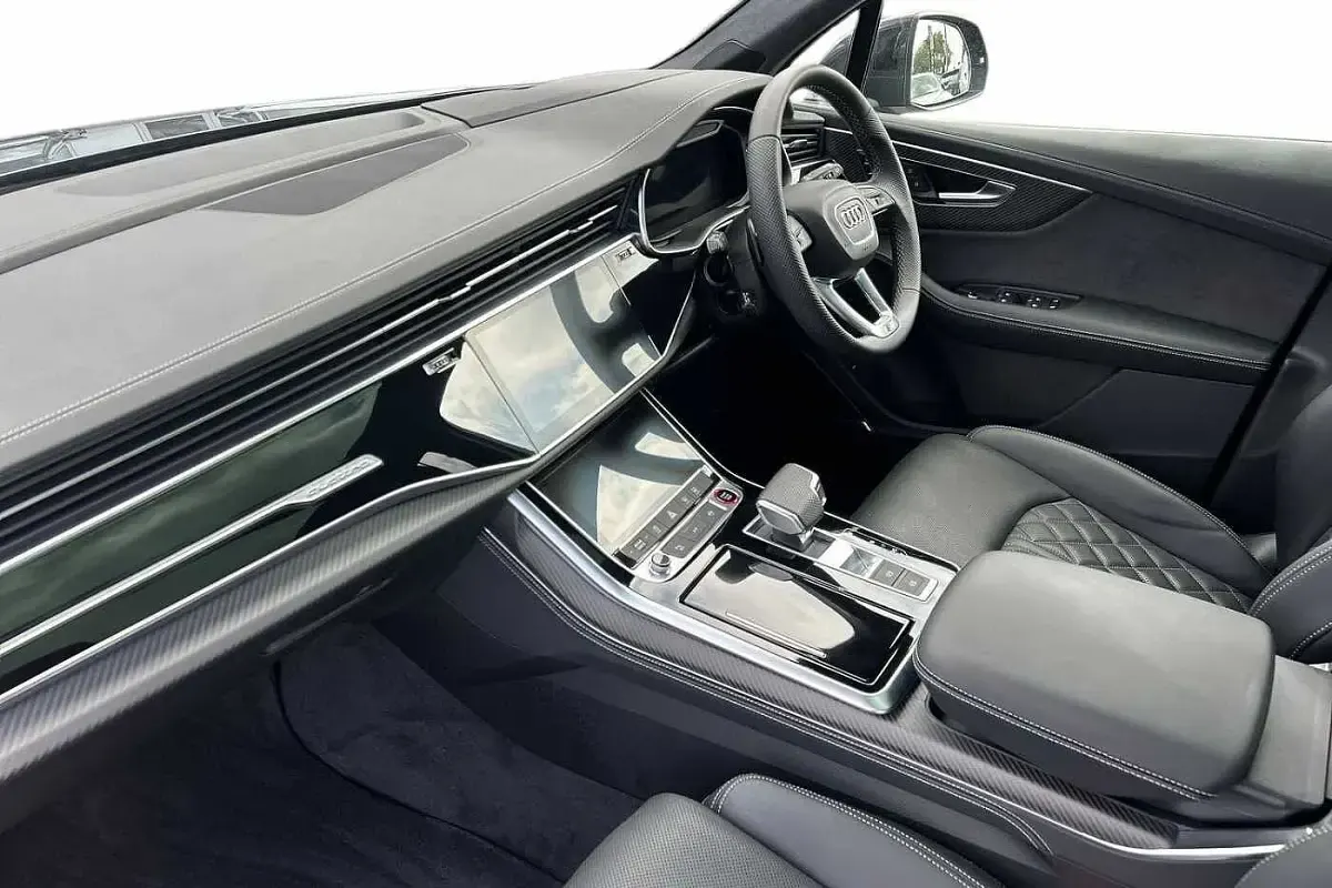 Used Audi SQ7 Advanced 507 HP (372 kW) 2025 Grey SUV