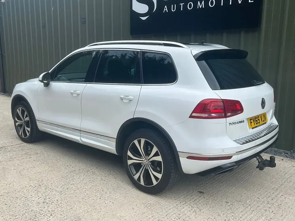 Used VW Touareg R-line 262 HP (192 kW) 2015 White SUV