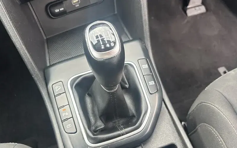 Used Kia Sportage 150 HP (110 kW) 2023 Yellow SUV