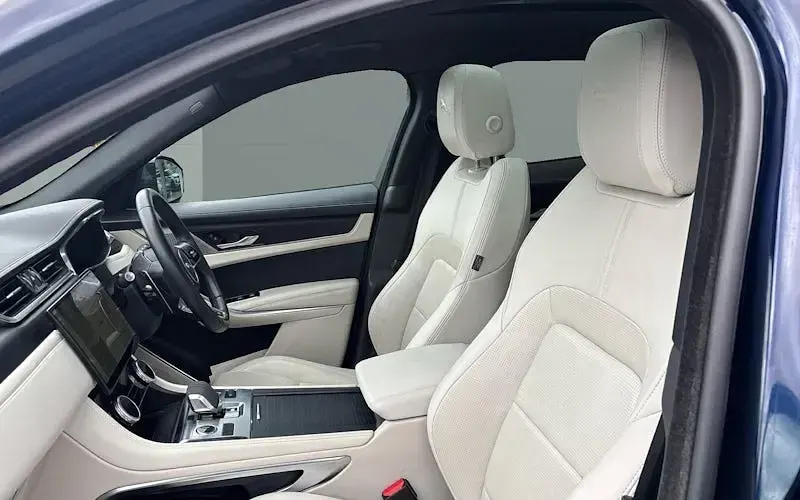 Used Jaguar F-Pace R-Dynamic 204 HP (150 kW) 2022 Blue SUV