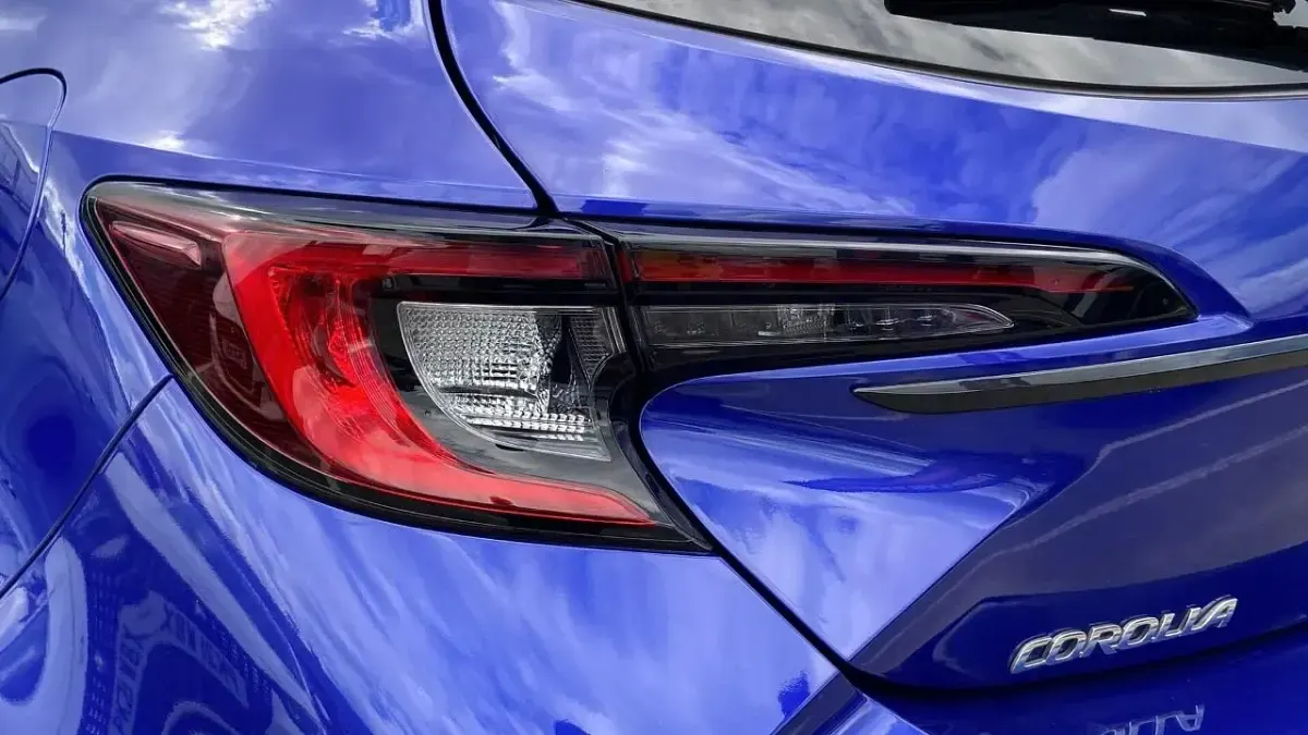 Used Toyota Corolla Sport 193 HP (141 kW) 2024 Blue Hatchback