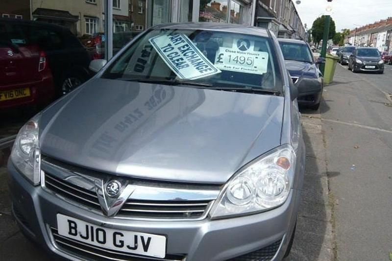 Used 2010 Vauxhall Astra Active Hatchback | £1,495 (Good price) - Image 1/1