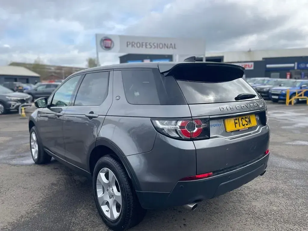 Gebraucht Land Rover Discovery Sport Pure 150 PS (110 kW) 2017 Grau SUV