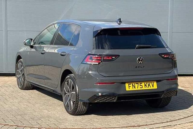 Used VW Golf VIII 150 HP (110 kW) 2025