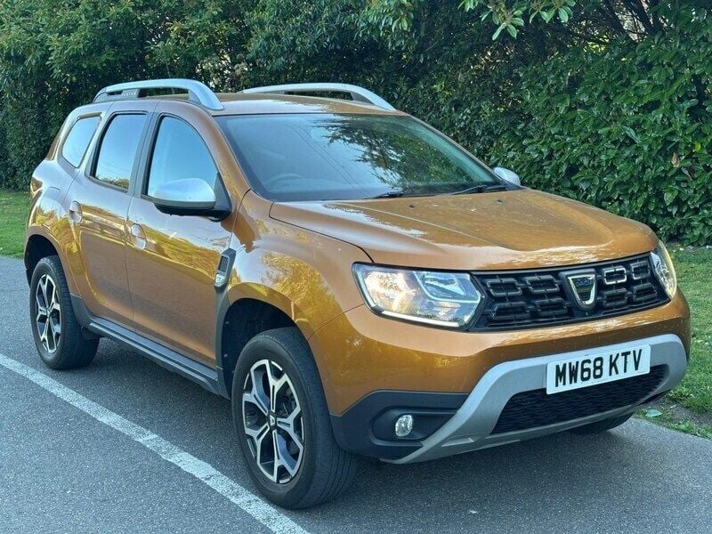 Orange Used 2018 Dacia Duster Prestige SUV | £9,000 (Fair price) - Image 1/4