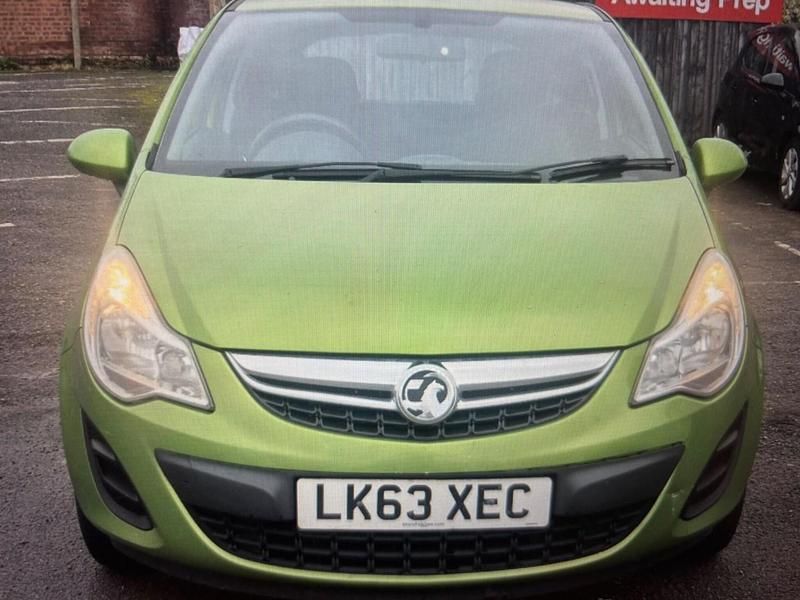 Used Vauxhall Corsa 90 HP (66 kW) 2013 Green Hatchback