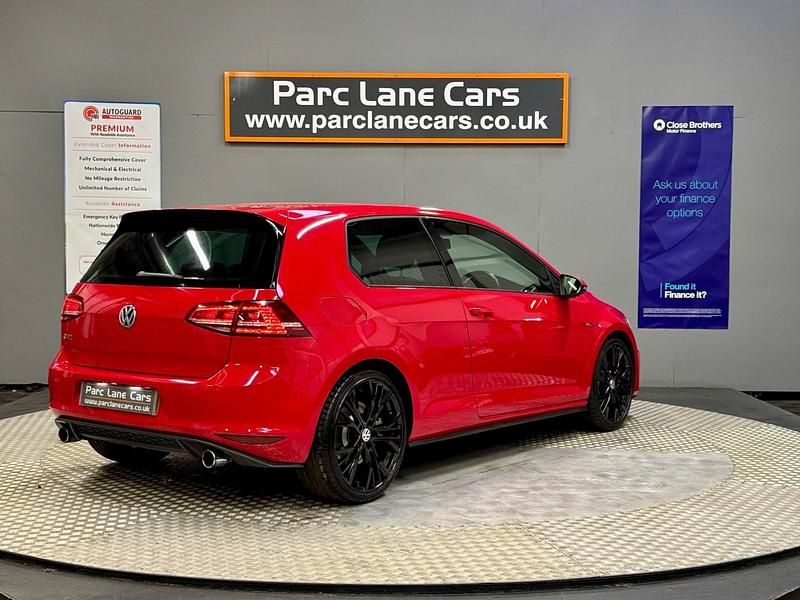 Used VW Golf VII GTI 2015 Red Hatchback