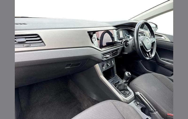 Used VW Polo Edition 64 HP (47 kW) 2019 Grey Hatchback