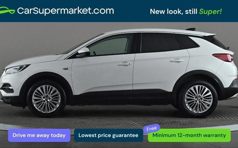 Used Vauxhall Grandland X 120 HP (88 kW) 2018 White SUV