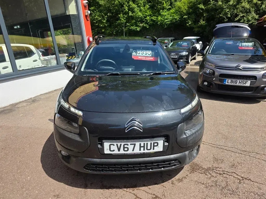 Used Citroën C4 Cactus Flair 98 HP (72 kW) 2018 Black Hatchback
