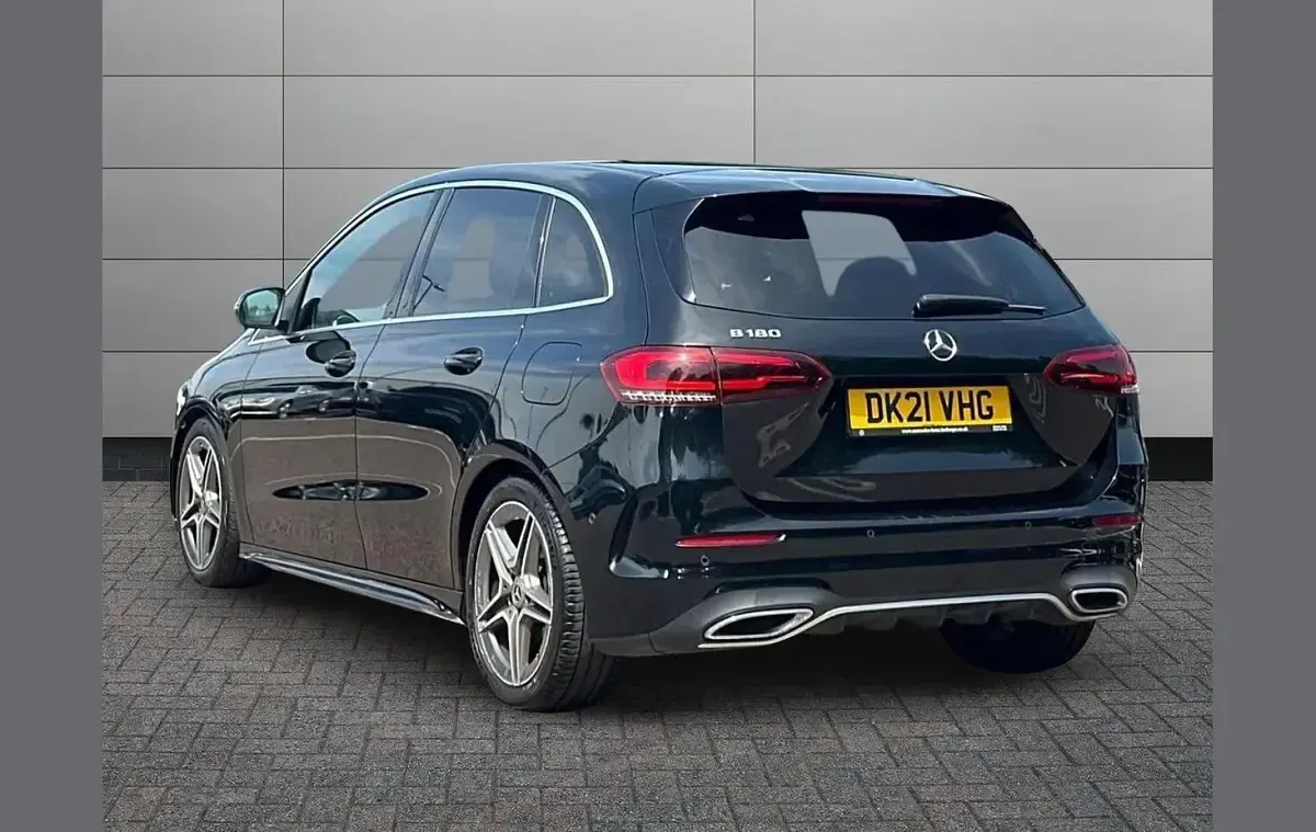 Used Mercedes B180 Executive 136 HP (100 kW) 2021 Black MPV