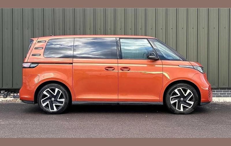 Used VW ID. Buzz Pro 147 kW (200 HP) 2024 Orange MPV