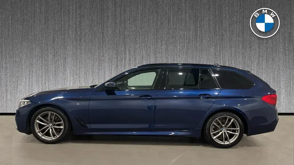 Used BMW 520 M Sport 181 HP (133 kW) 2020 Blue Estate