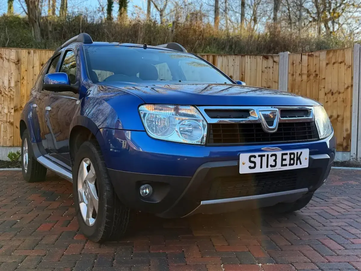 Käytetty Dacia Duster Lauréate 110 HP (80 kW) 2013 Sininen Katumaasturi