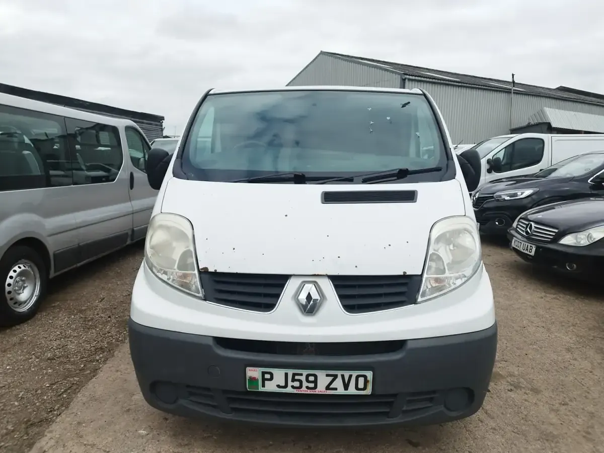 Usado Renault Trafic 2009 Branco Monovolume