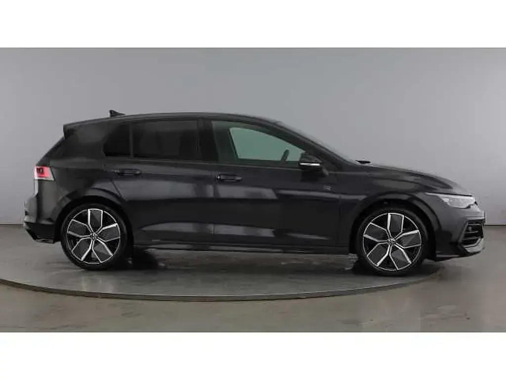 Used VW Golf VIII 150 HP (110 kW) 2026