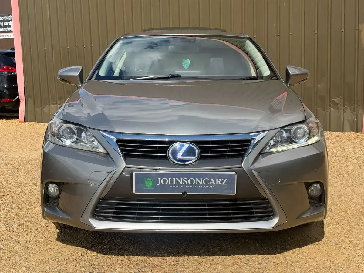 Used Lexus CT200h 2015 Silver Hatchback