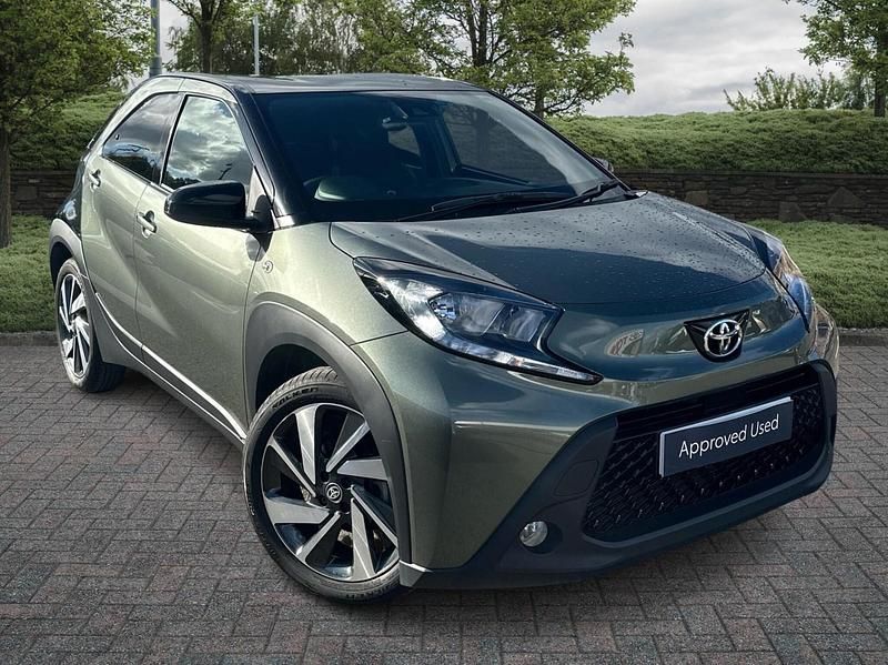 Green Used 2022 Toyota Aygo Hatchback | £15,795 (Fair price) - Image 1/4