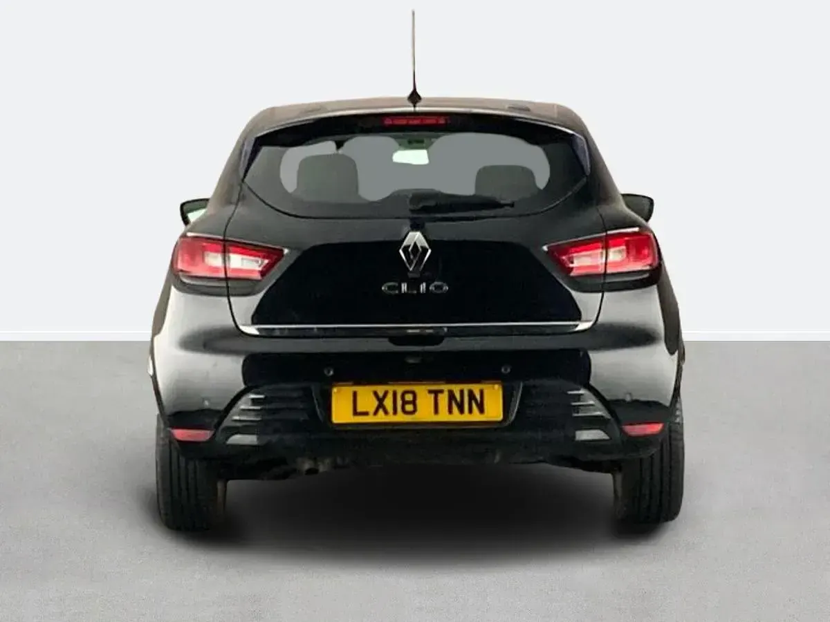 Used Renault Clio Dynamique 120 HP (88 kW) 2018 Black Hatchback