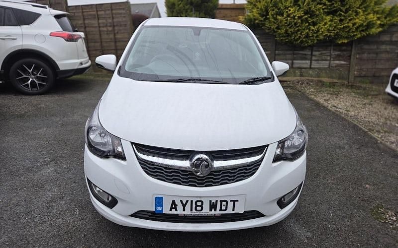 Second-hand Vauxhall Viva 75 CP (55 kW) 2017 Hatchback