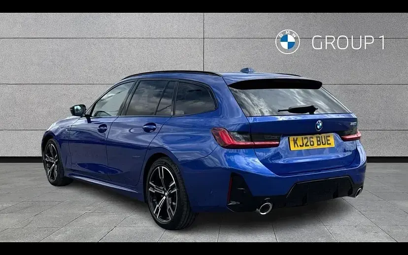 New BMW 320 M Sport 181 HP (133 kW) 2026 Portimao blue Estate